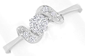 Foto 1 - Schicker Diamantring mit Brillant-Solitär und Diamanten, R9562